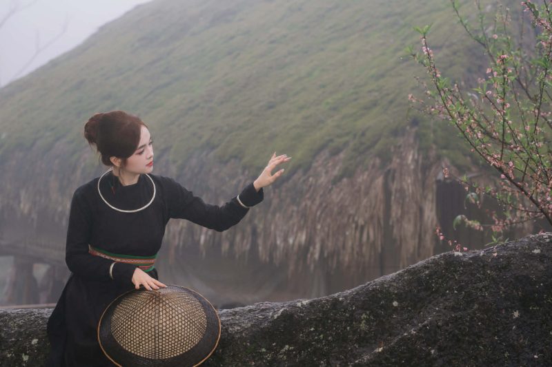 Ảnh bìa Lộc Ánh Thu