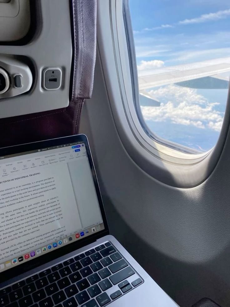 Ảnh bìa Lương Nhân Anh