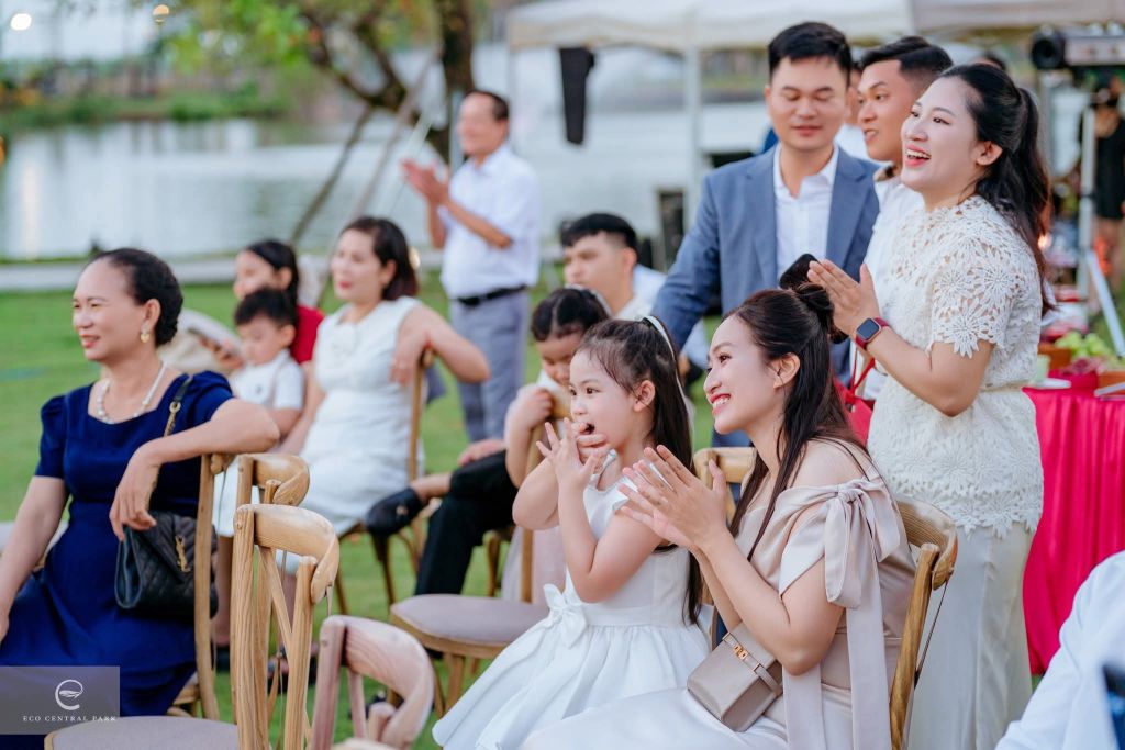 Bạn có từng mơ về một đám cưới ngoài trời giữa thiên nhiên t - 6