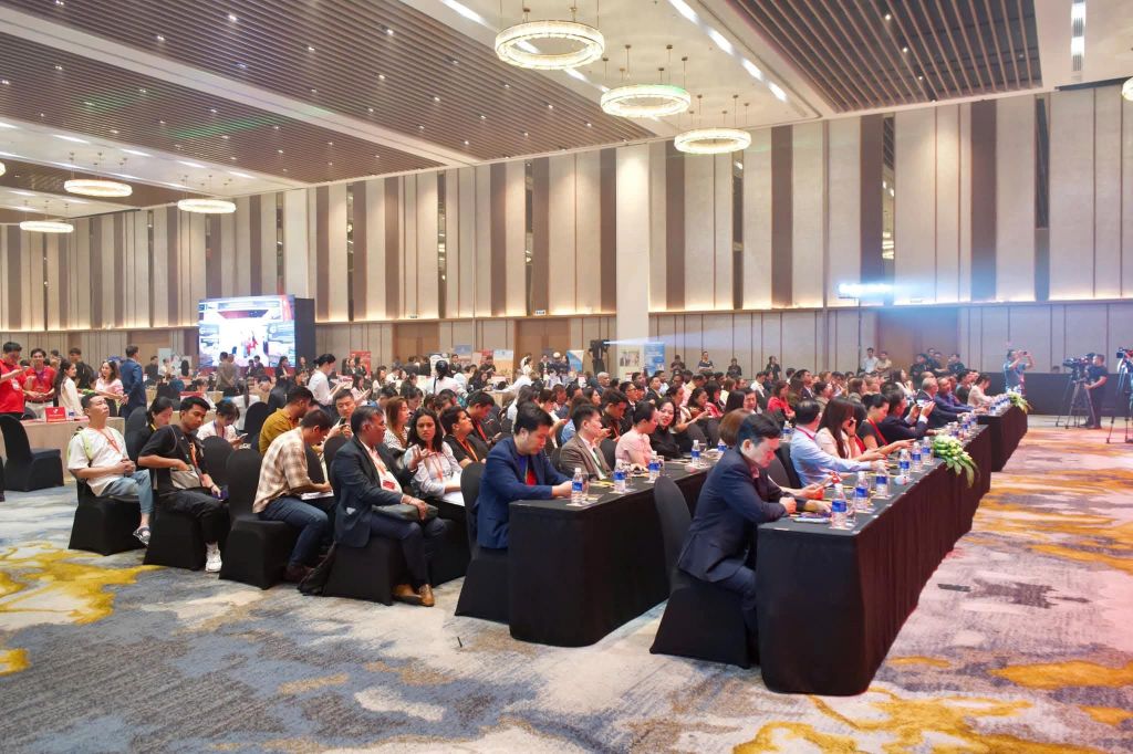 다낭 국제 관광 페스티벌 2025 센터에서 녹화 - 4