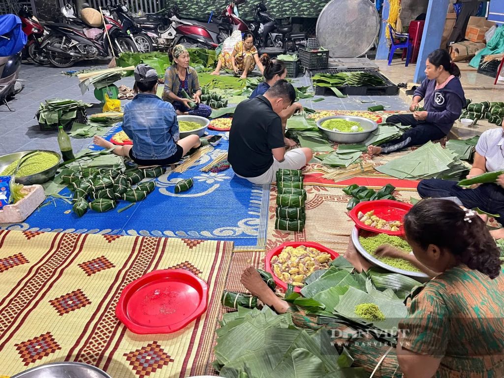 Một sáng ở làng bánh tét mặt trăng Đại An Khê (Quảng Trị)Giữ - 1