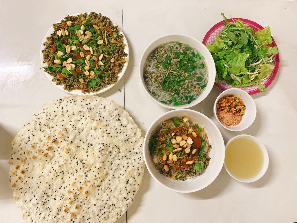 Bún hến Mai Xá – món ăn dân dã mà đậm đà hồn quê Quảng Trị.