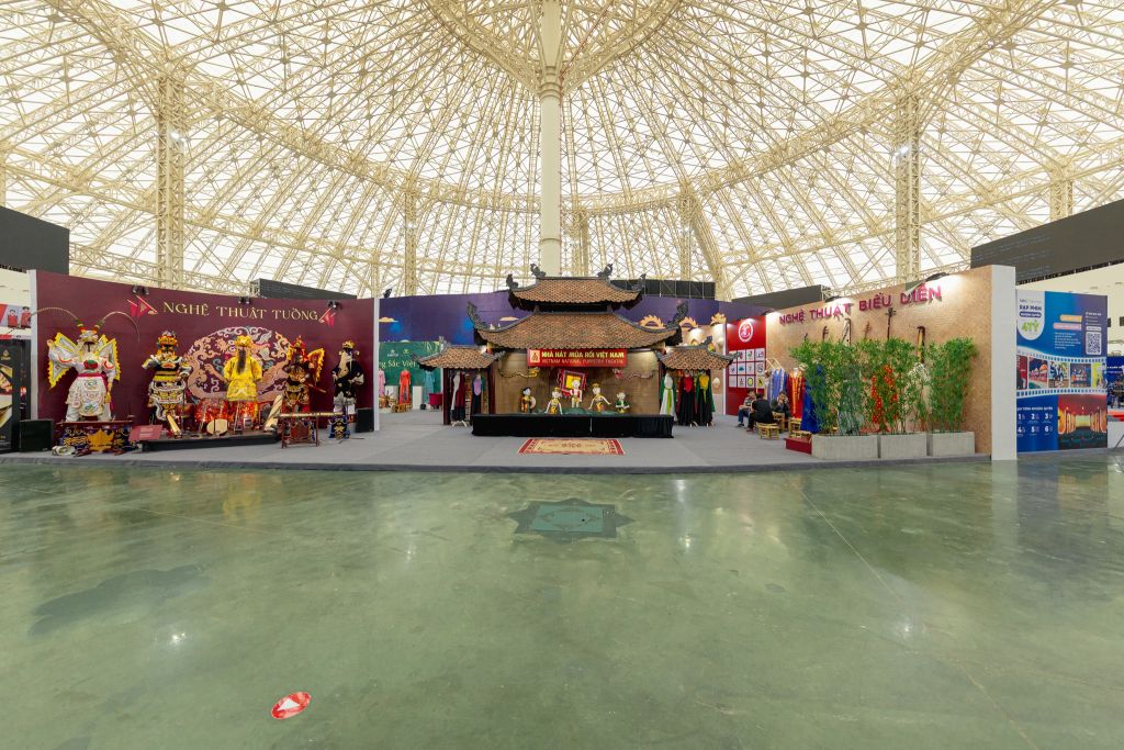 Không khí ngay lúc này tại VEC. Hội chợ mùa thu đã chính thứ