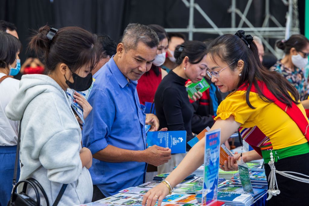 The atmosphere right now at VEC. The Fall Fair is officially underway. - 8