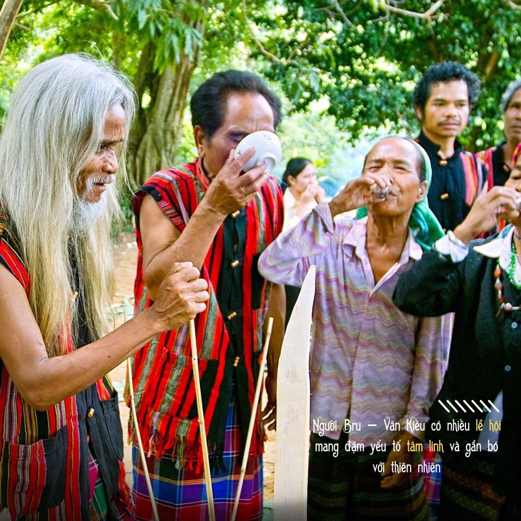 CULTURAL COLORS OF BRU – VAN KIEU IN THE MIDST OF THE THOUSAND OF SONGS - 3