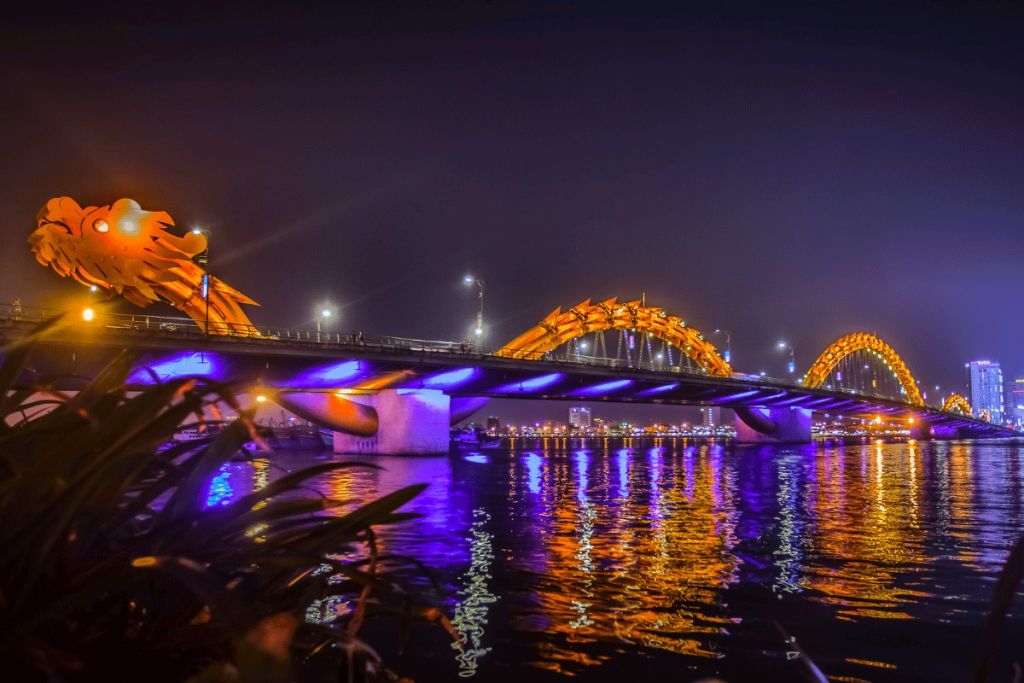 If Singapore has Clarke Quay, and Bangkok has Asiatique... then the river - 9