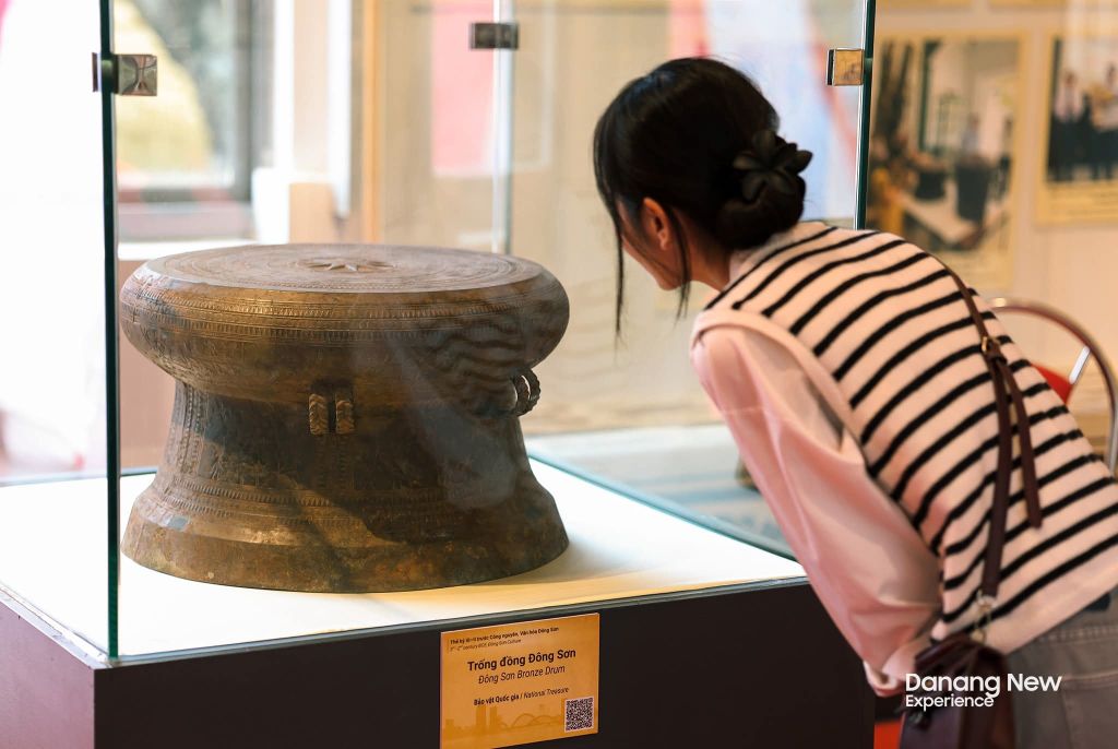 Discover 19 national treasures at the Cham Sculpture Museum. - 5