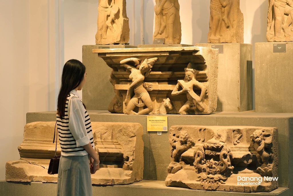 Discover 19 national treasures at the Cham Sculpture Museum. - 7