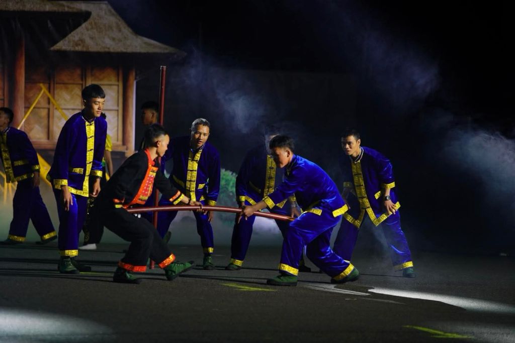 The opening night of the Lai Châu Culture and Tourism Week 2025 has truly begun. - 6