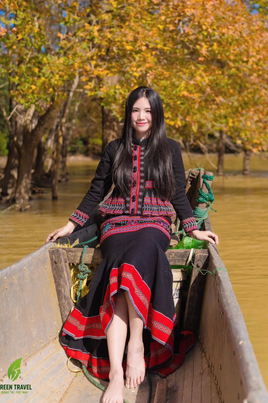 Let's go to Khe Sanh, Quang Tri together. It's the place with the Phong Hươn forest. - 3