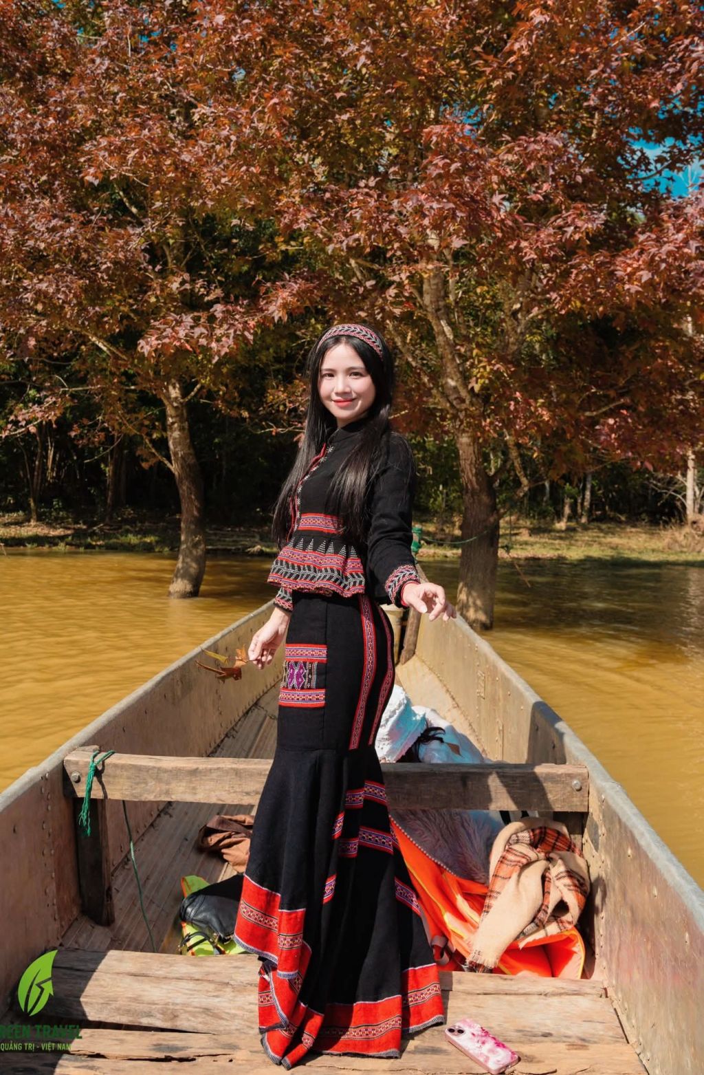 Let's go to Khe Sanh, Quang Tri together. It's the place with the Phong Hươn forest. - 4