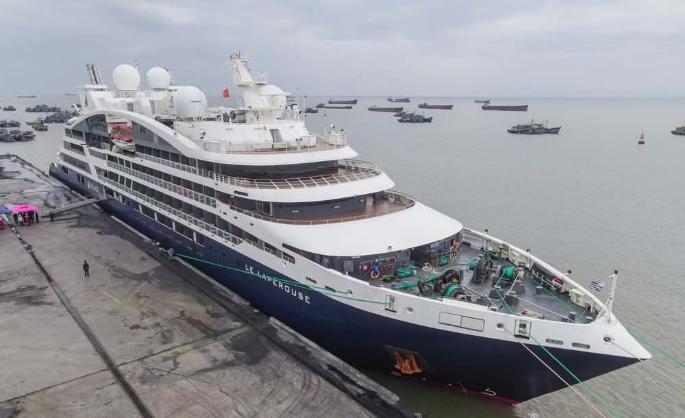 Quang Tri has three additional seaports that are applying electronic visas. - 1