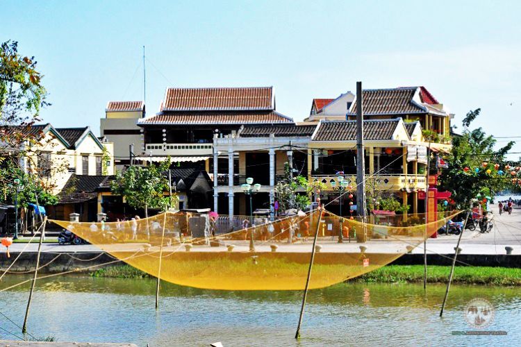 Central Region Landmark Tour