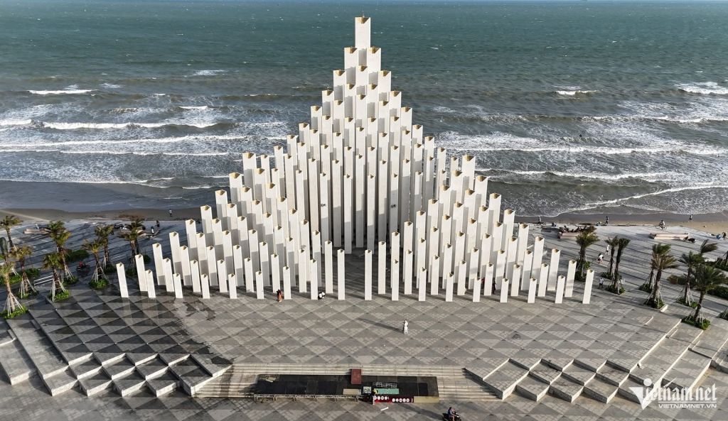 🌊 Back Beach Vung Tau before the inauguration of the billion-dollar project. - 2