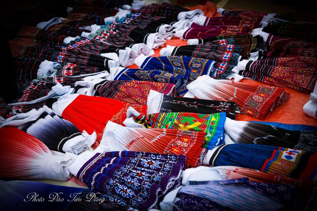 🍂 When you visit Lai Châu, don't miss the SAN THANG MARKET – A gathering place. - 3