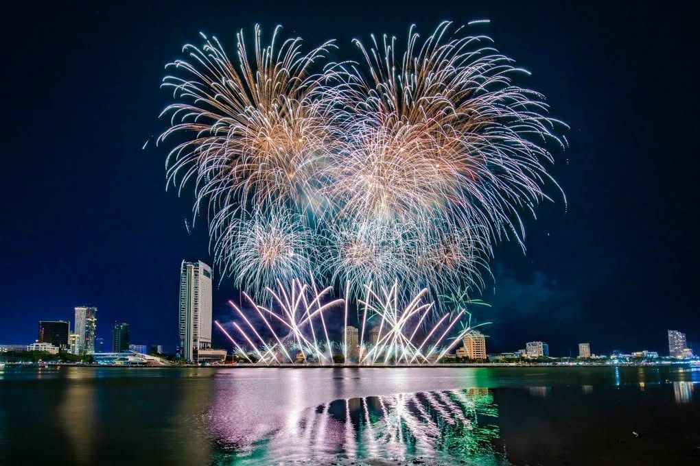 🎆 Da Nang 2026 – Feux D'artifice Éclairant Le Voyage De La Réunion Diff - 2