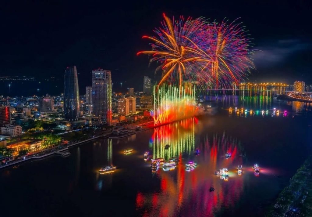 🎆 Da Nang 2026 – Feux D'artifice Éclairant Le Voyage De La Réunion Diff - 3