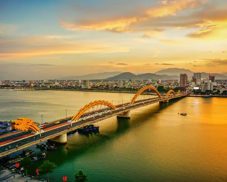 Dragon Bridge Da Nang - Where the aspirations of the city take flight over the Han River.