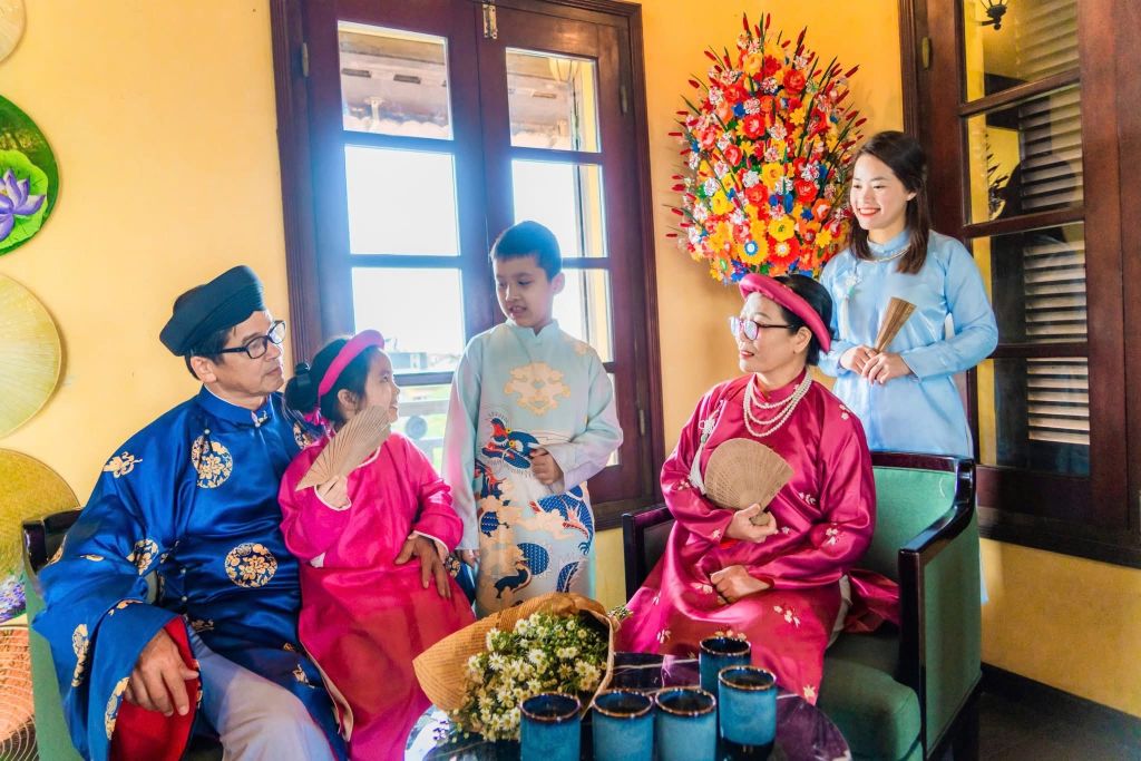PISO CUATRO SIN PROBLEMAS - "TOCAR" EL PALACIO REAL DENTRO DE LA CIUDAD IMPERIAL H - 4