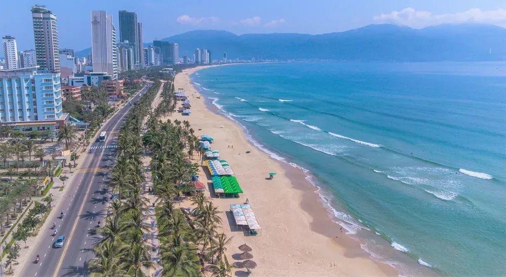 My Khe Beach in Da Nang - A summer symphony in the livable coastal city.