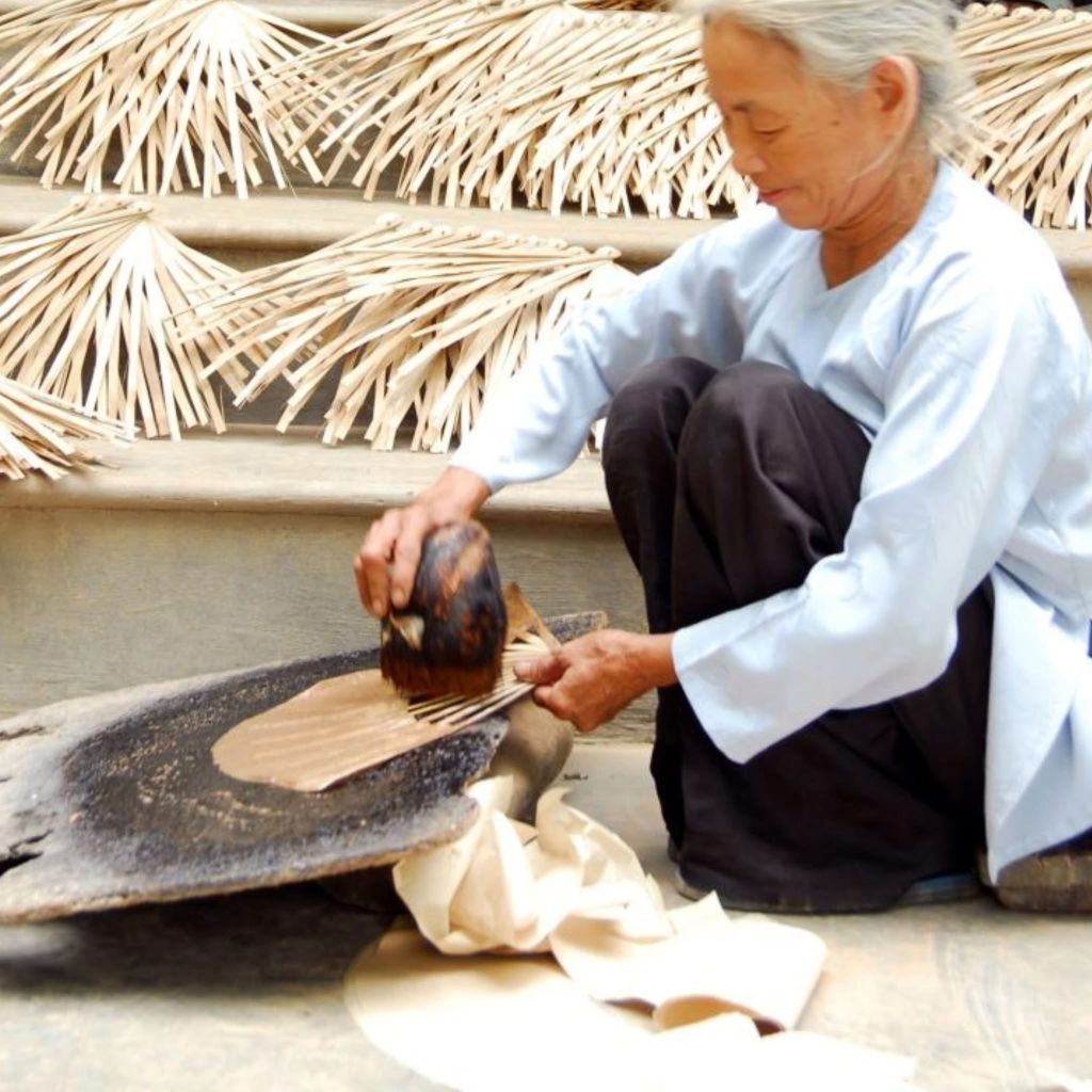 ✨PHUONG NGAN PAPER FAN – A BREATHE OF TRADITIONAL HANDICRAFT - ảnh 3