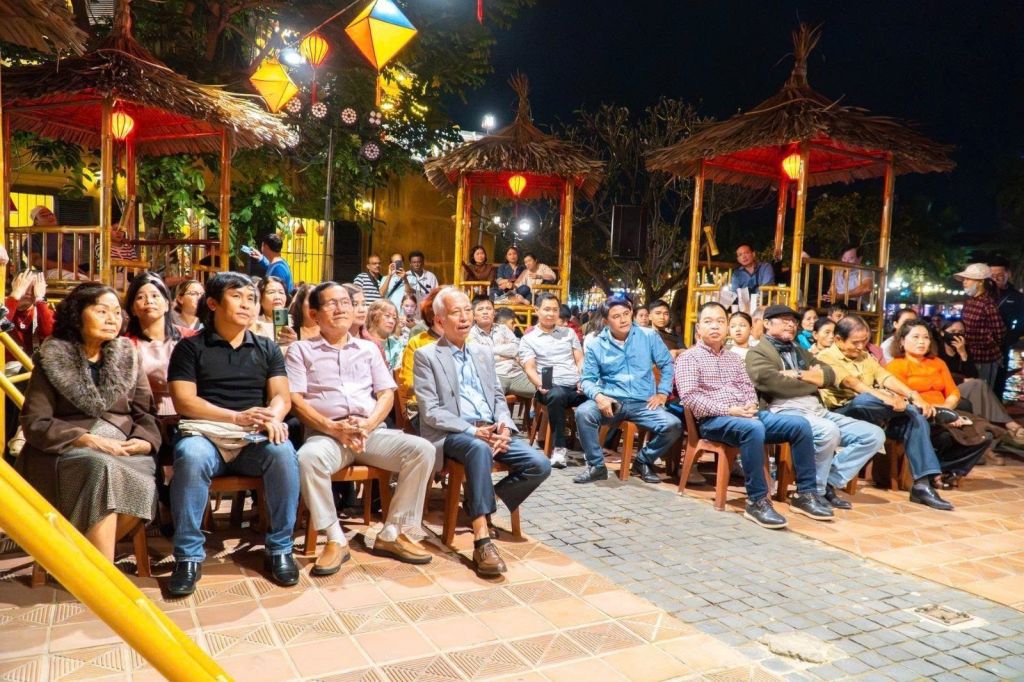 Playing Bai Choi in Hoi An – A "specialty" that creates an addictive spirit. - 2