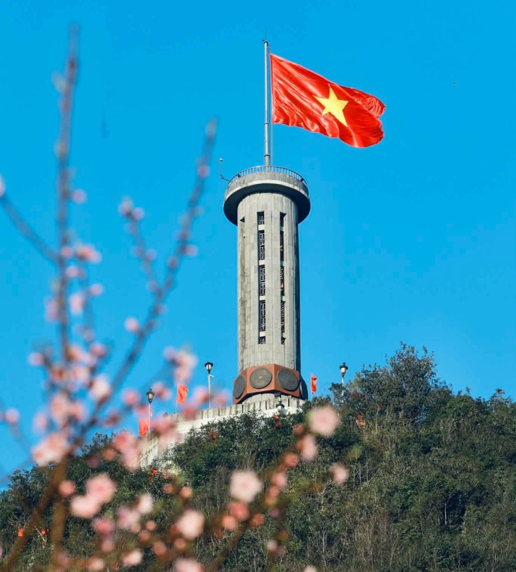 अभी भी है Hà Giang में त्योहारों का मौसम — वसंत, फूलों का मौसम... सबसे खूबसूरत मौसम। - ảnh 1