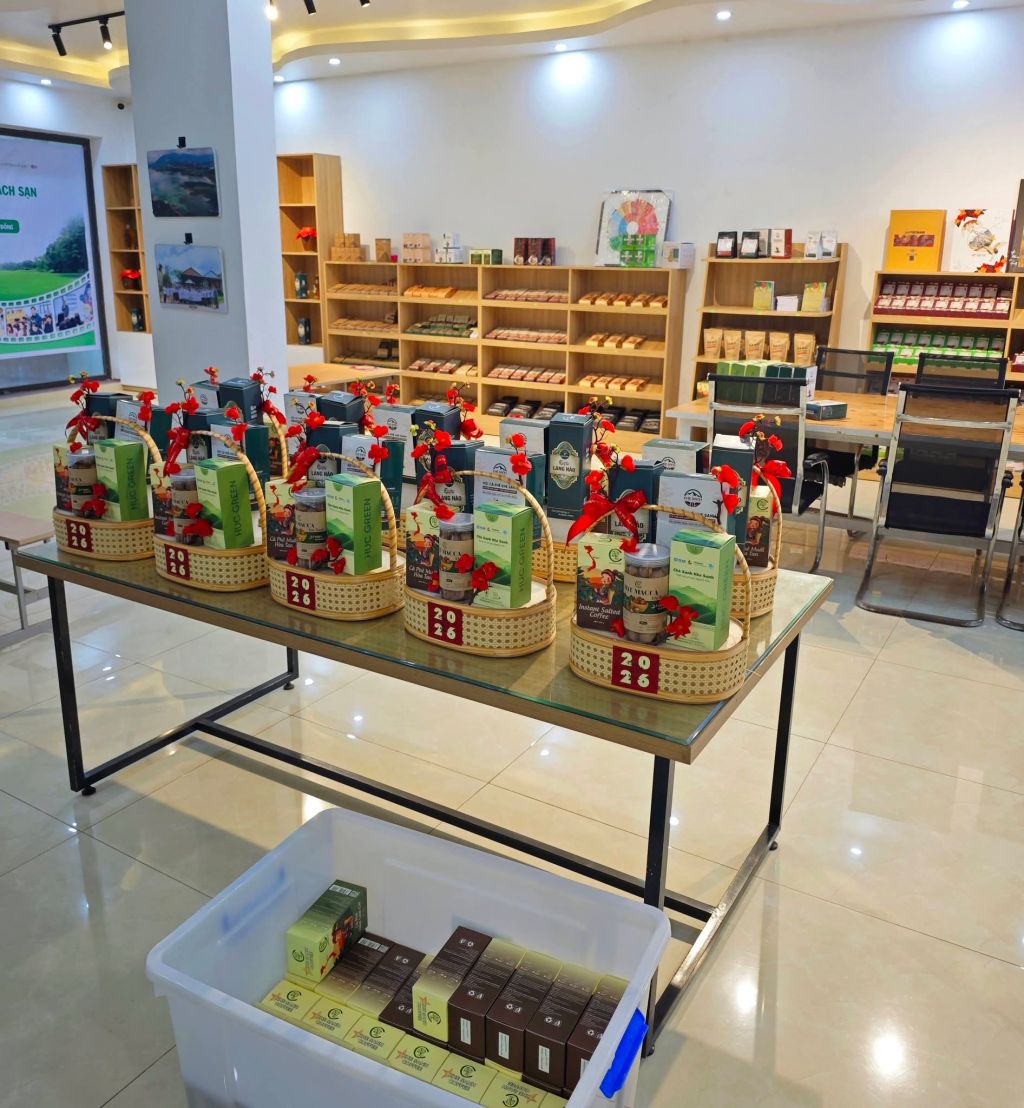 Each Tet gift from Khe Sanh is not just wrapped with care. - 4