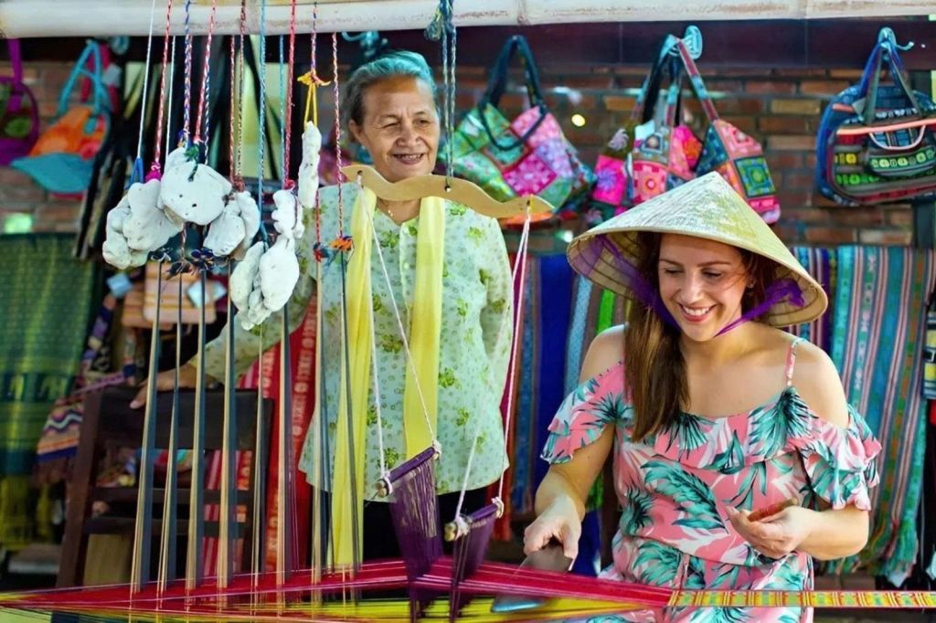 🧵 호이안 실크 마을 – 수공예 실크의 정수를 지키는 곳 - 4