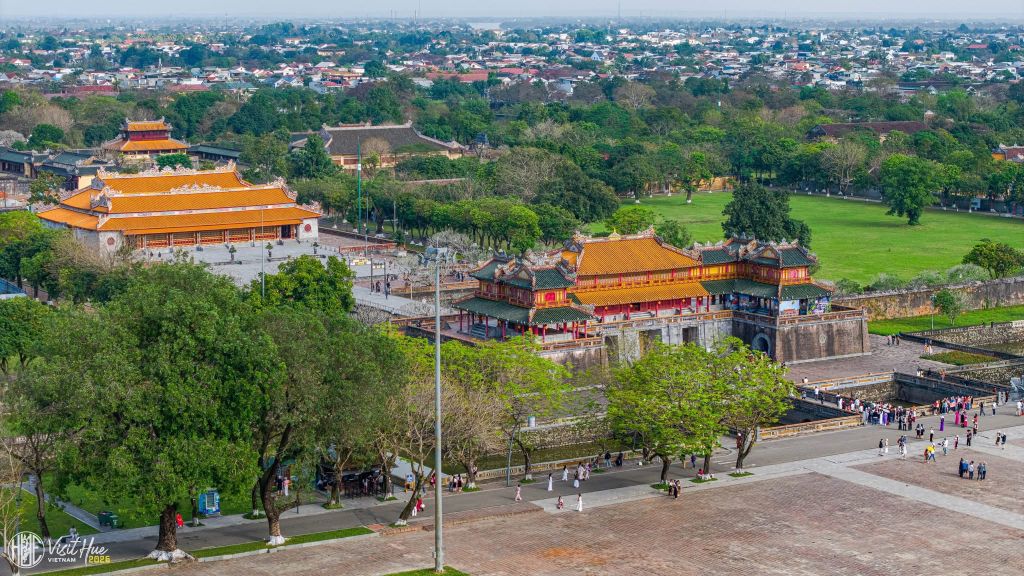 LA PRIMAVERA ESTÁ REGRESANDO A LA CIUDAD DE HUÉ🍃⛅ Cuando llega la primavera, Hué - 1