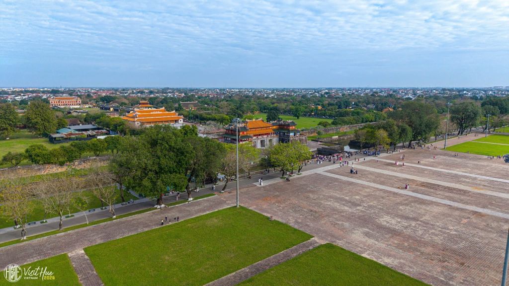 LA PRIMAVERA ESTÁ REGRESANDO A LA CIUDAD DE HUÉ🍃⛅ Cuando llega la primavera, Hué - 4