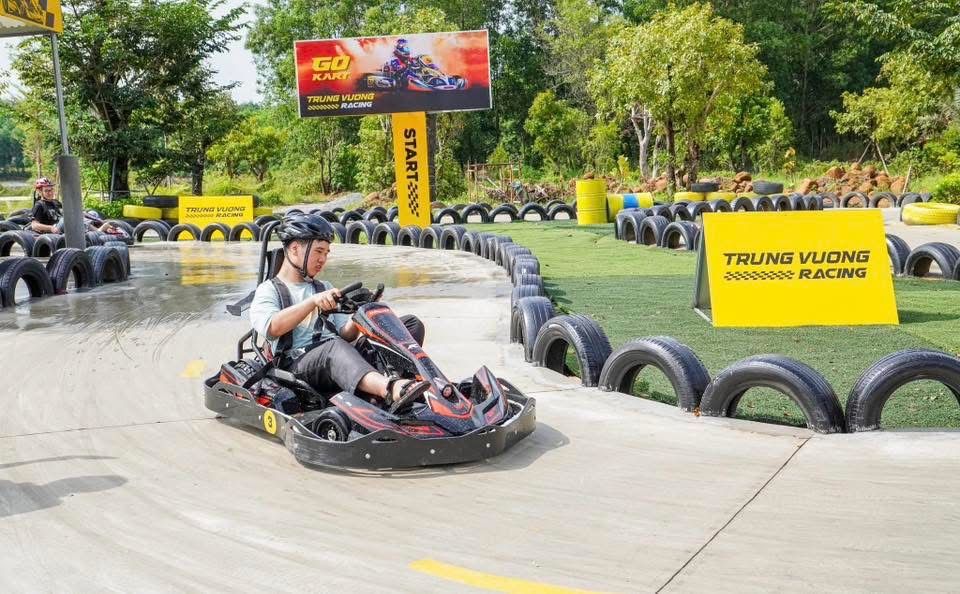 🌸 JARDIN TRƯNG VƯƠNG - LE RENDEZ-VOUS IDÉAL POUR LES SORTIES DE PRINTEMPS EN FAMILLE - 5