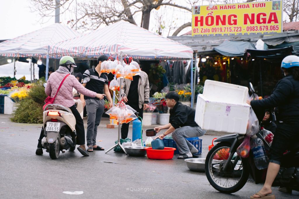 재래식 설날 23일, 오 탕이 올라가는 날 주방은 아직 따뜻하고 연기가 피어오릅니다. - 5