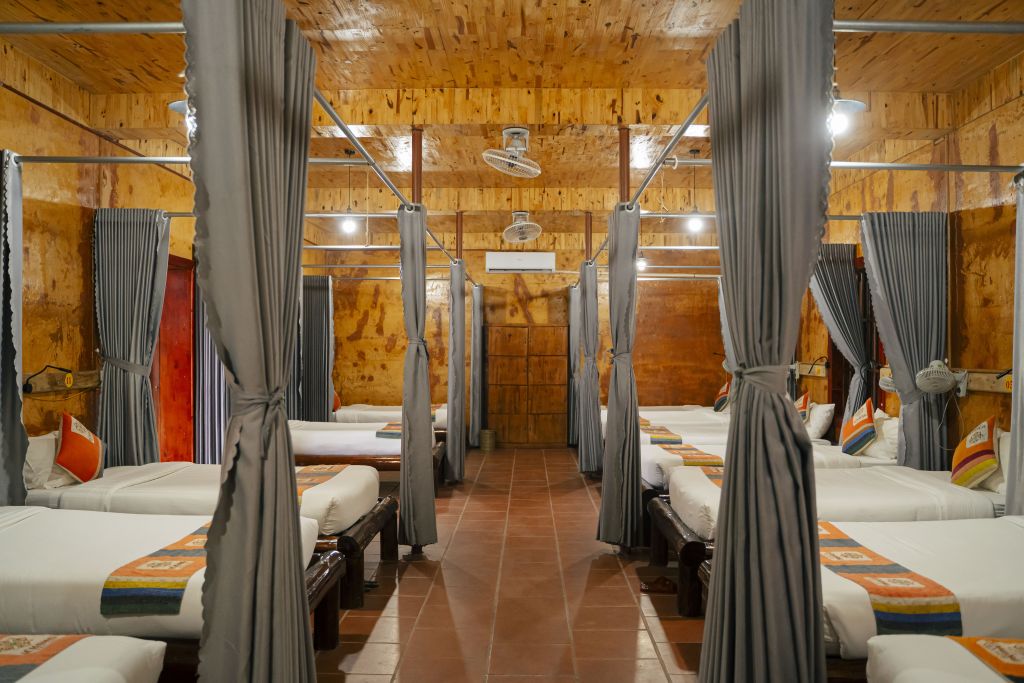 Phòng Cộng Đồng 13 Giường | H’Mong Village – Quản Bạ