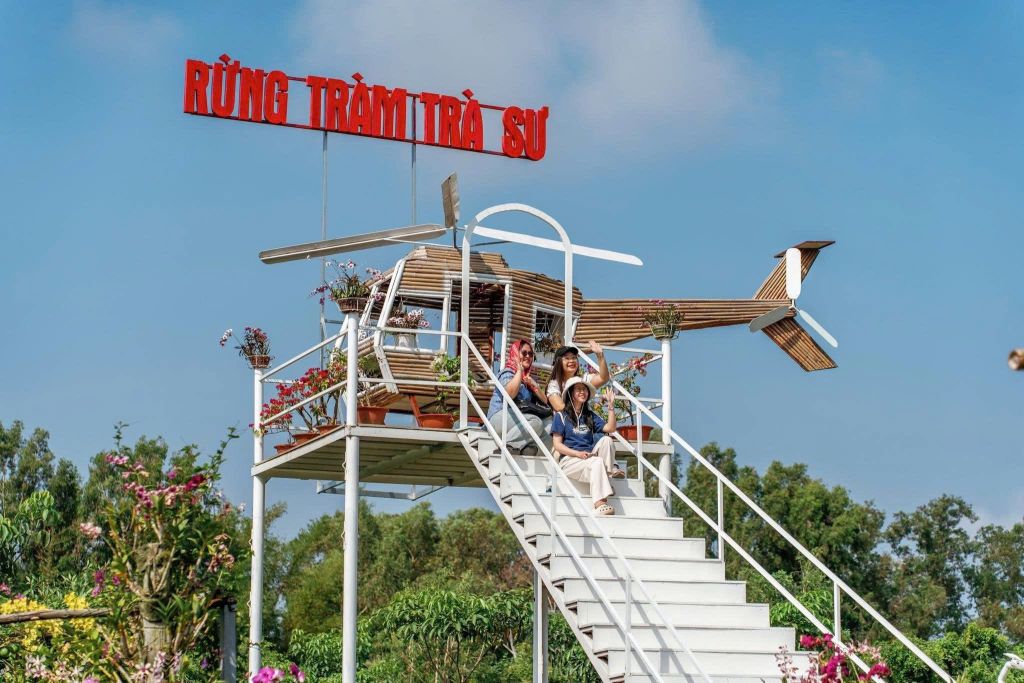 Tra Su Melaleuca Forest – a place where you instantly feel your heart "green" as soon as you step in. - 1