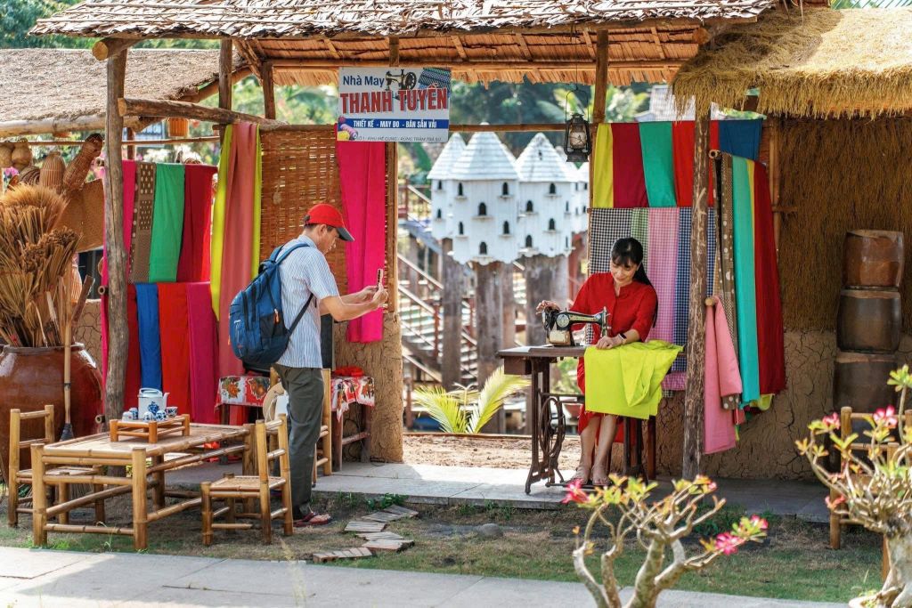 Tra Su Melaleuca Forest – a place where you instantly feel your heart "green" as soon as you step in. - 2