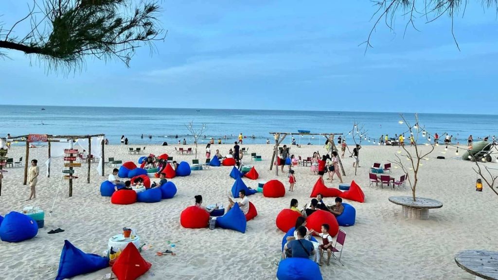 🌊 Kick off the beach tourism season in Quang Tri! From Nhat Le – Bao - 3