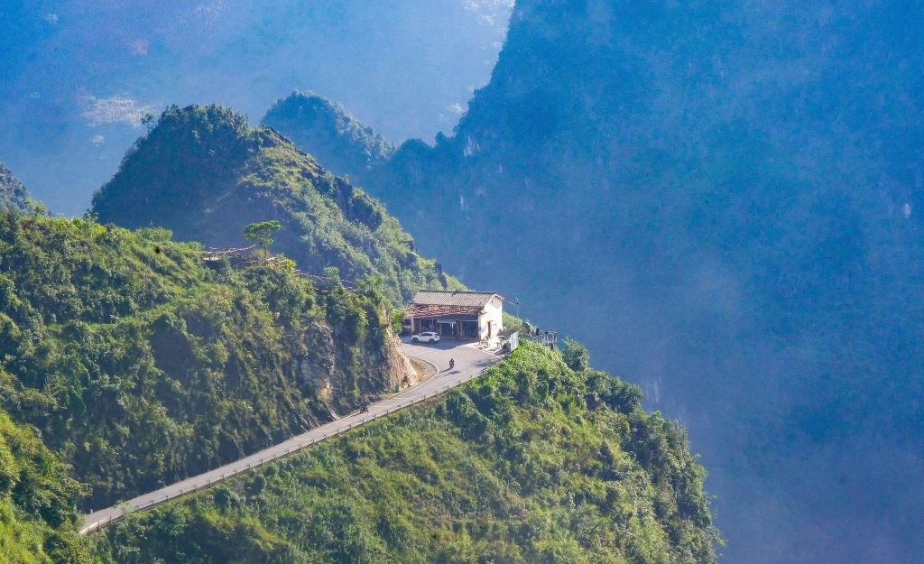 If You Need A Reason To Travel, It's Because: "That's Hà." - 1
