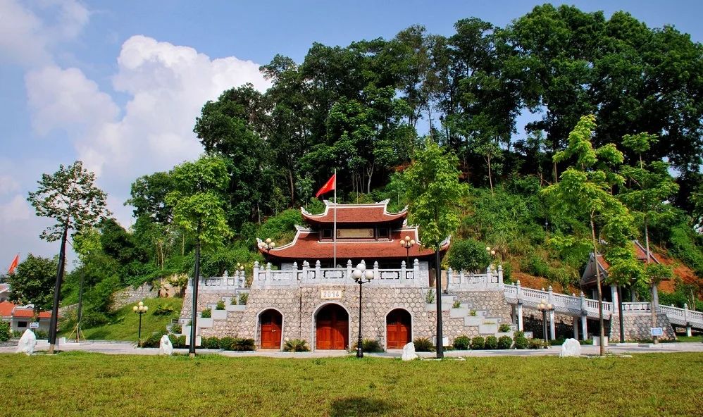 Nguyen Tat Thanh Square – A source of pride in Tuy. - 3