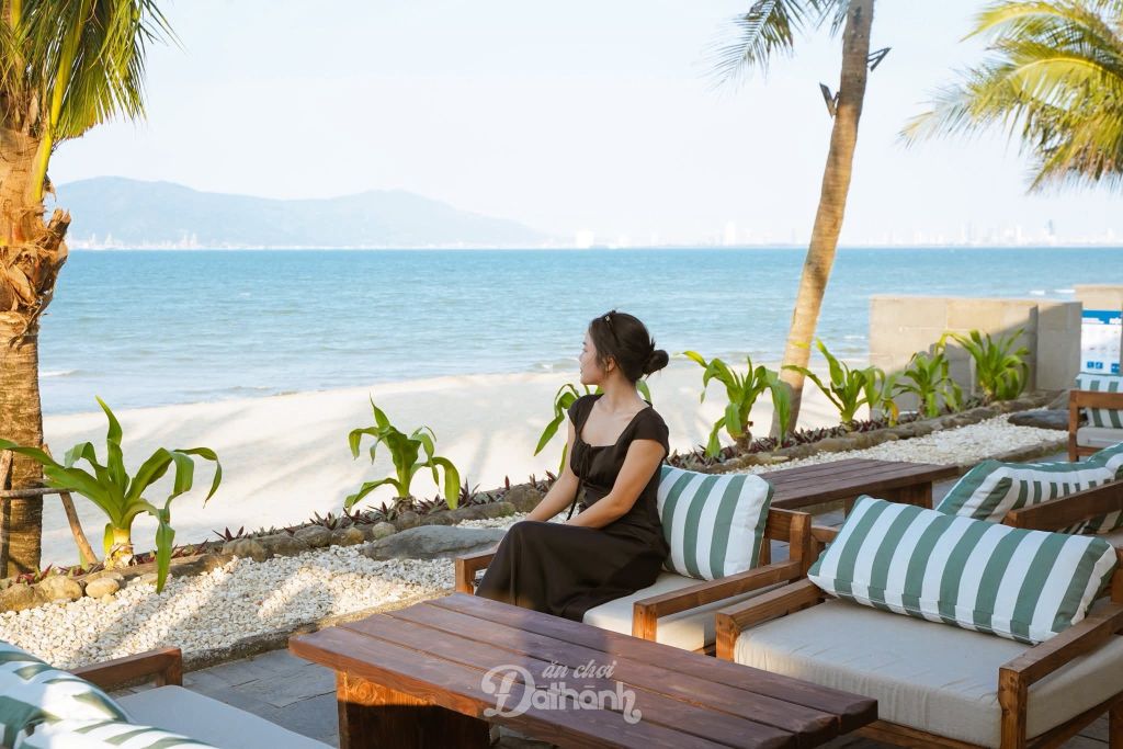 A brand new seaside restaurant for check-in enthusiasts who love taking photos. - 1