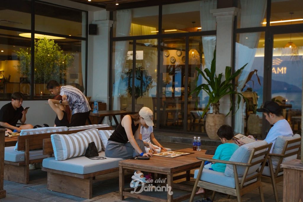 A brand new seaside restaurant for check-in enthusiasts who love taking photos. - 4
