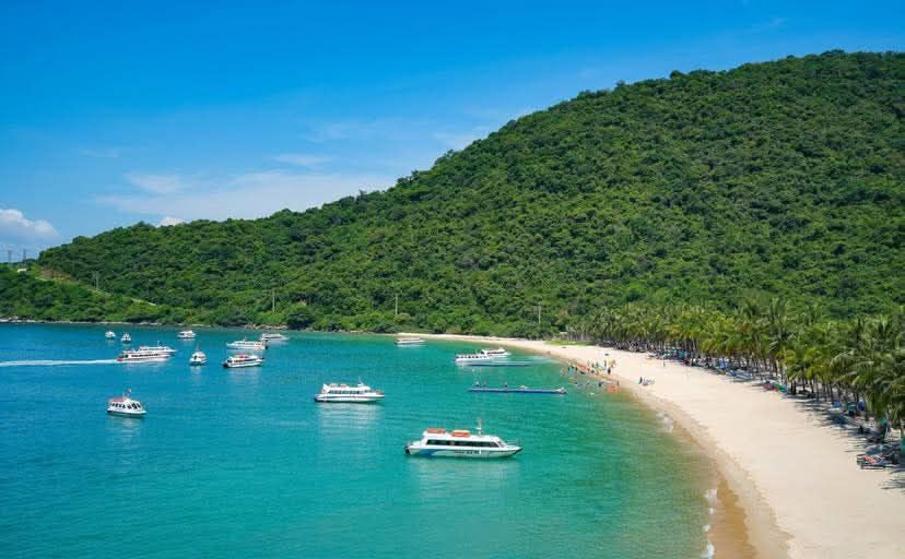 The beauty of Cu Lao Cham 💯💕🏝️🏖️🌤️  
Cre: Huỳnh Hữu Phúc - 1