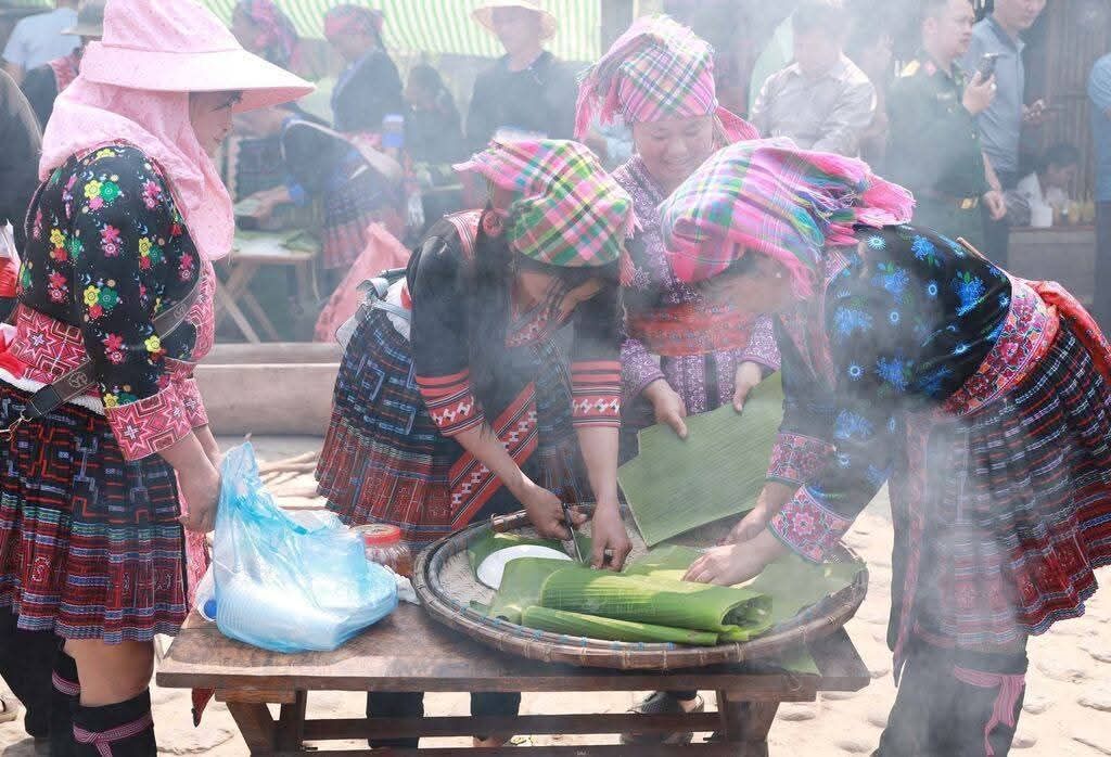 The process of making bánh giầy by the Hmong ethnic group in Lai Châu. - ảnh 6