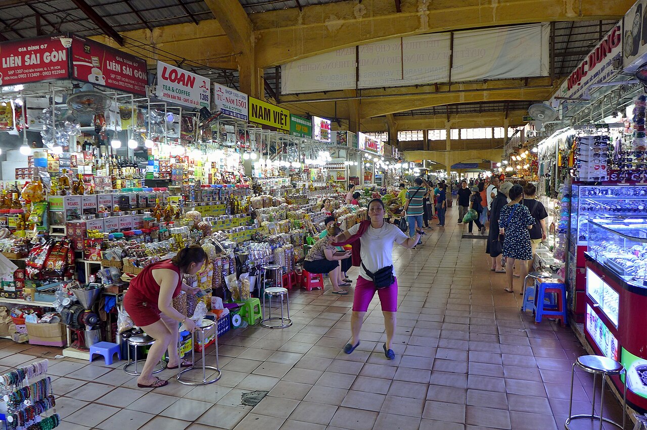 Ben Thanh Market — Saigon's cuisine under one roof - ảnh 5