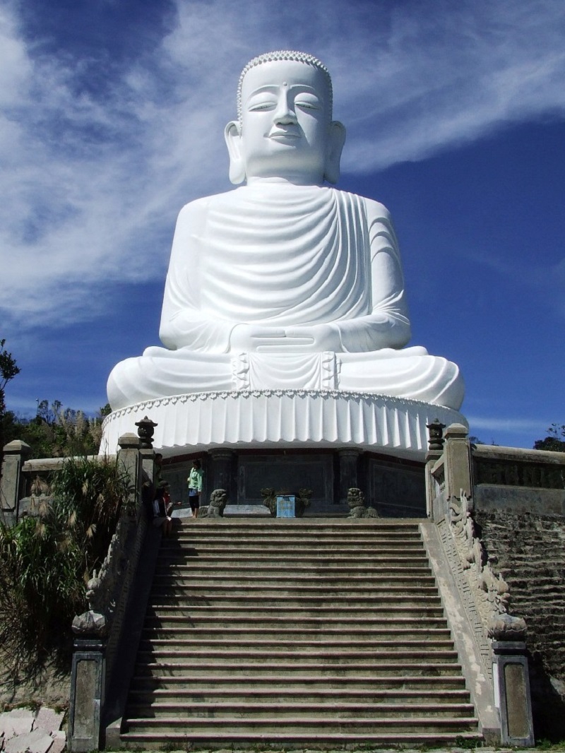 Linh Ung Pagoda Ba Na – the temple amidst the sea of clouds on Mount Chua. - 4