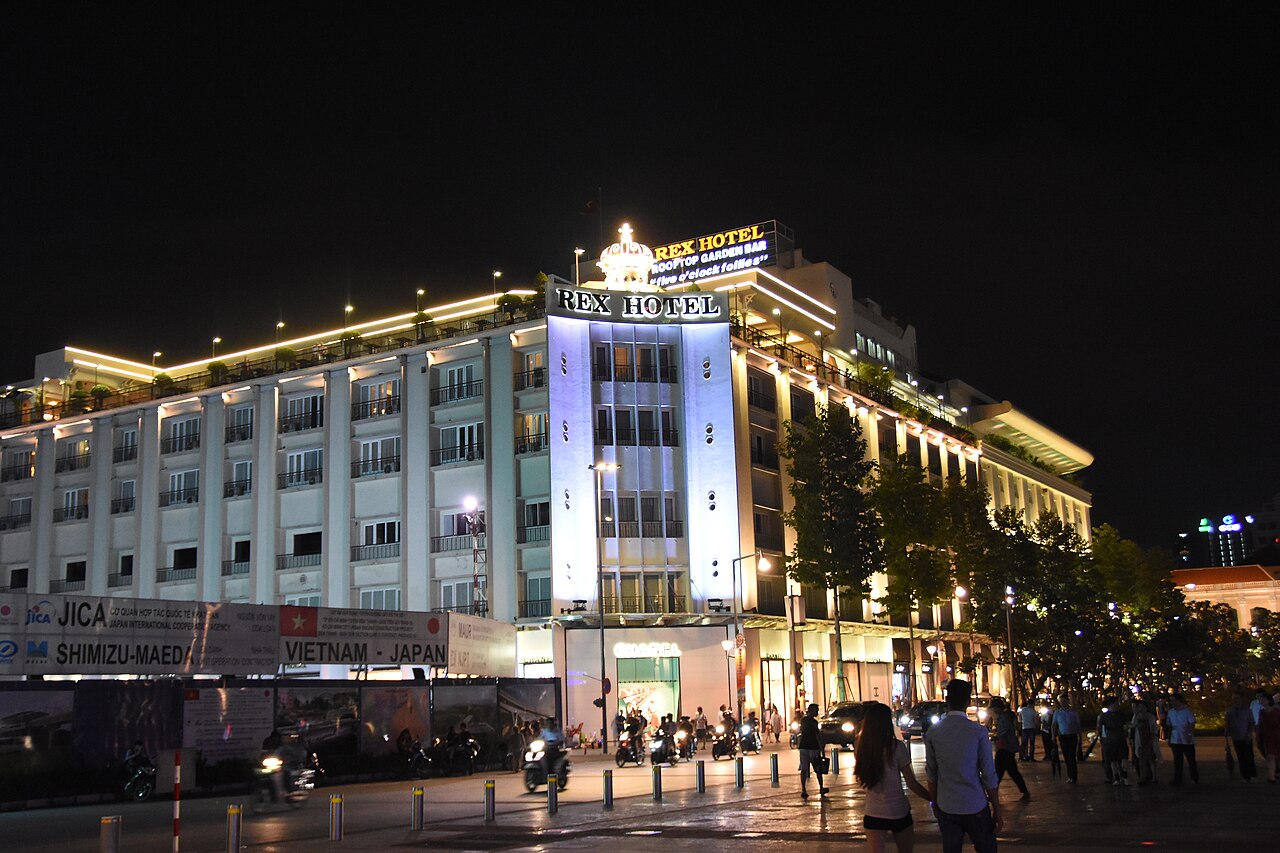 阮惠步行街 — 胡志明市的夜晚脉动 - ảnh 4