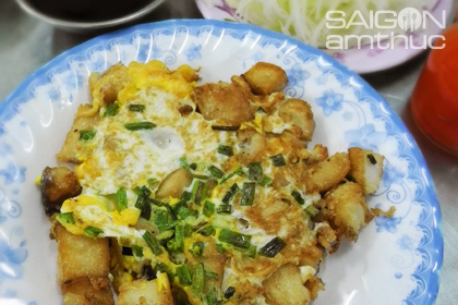 Dat Thanh frying flour – 40 years of preserving the Chinese recipe, the corner of Vo Van Tan is always packed in the afternoons. - ảnh 7