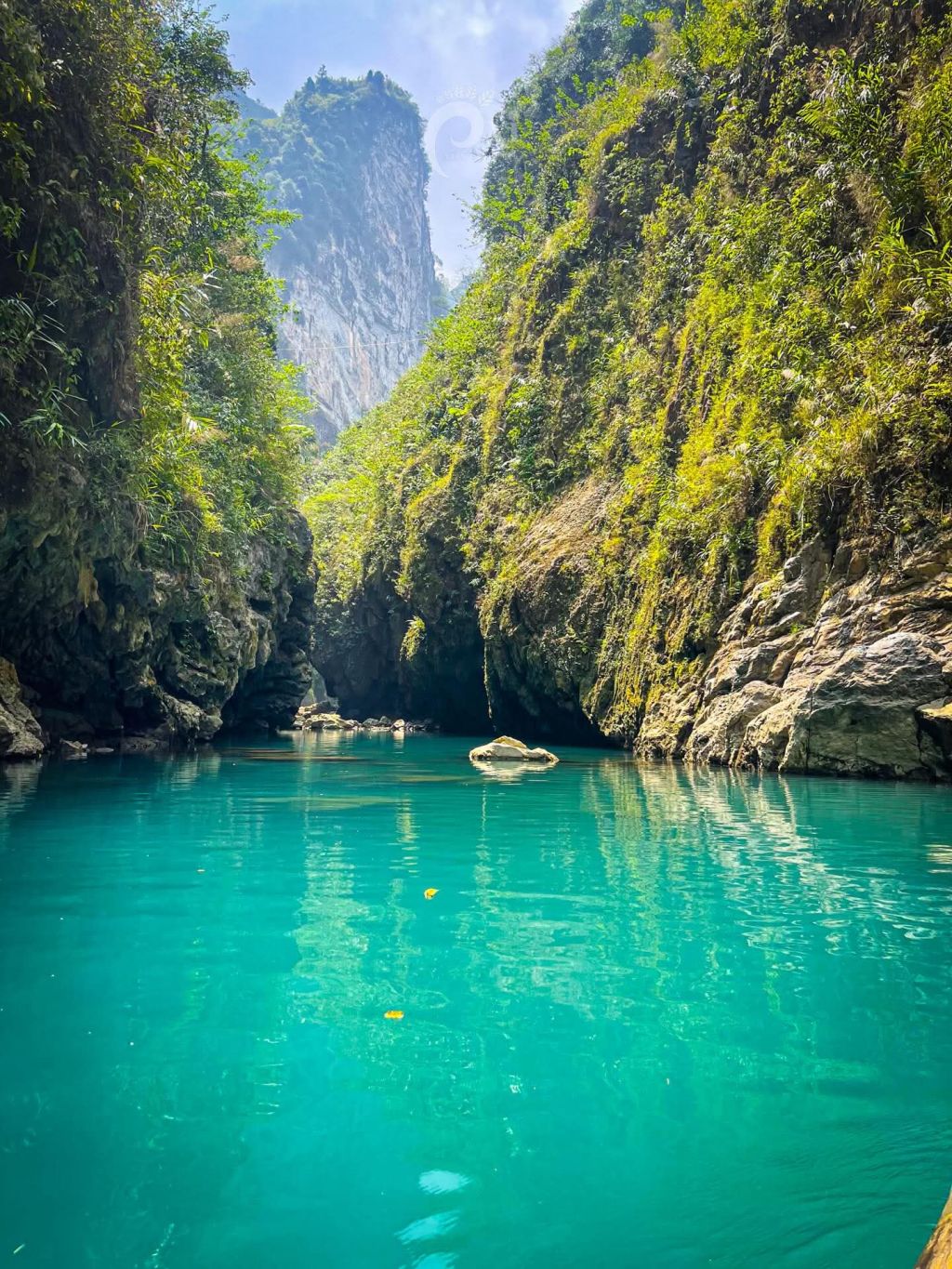 Recently, this waterfall has become extremely popular in Ha Giang... Phin T Waterfall. - 3