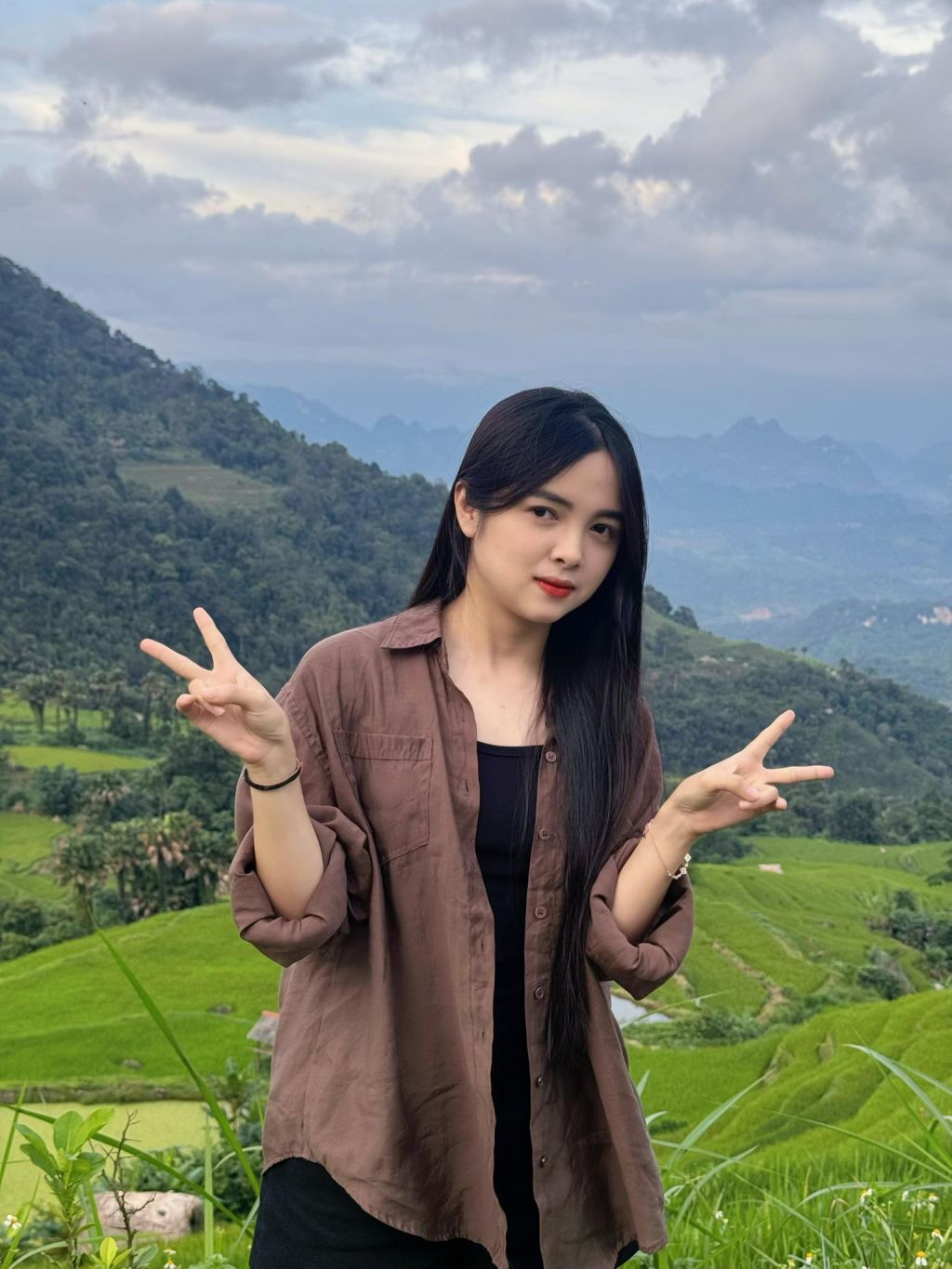 Tiktoker Lộc Ánh Thu: "The Brilliant Pear Blossom" in the Rocky Highlands of Hà Giang - 3