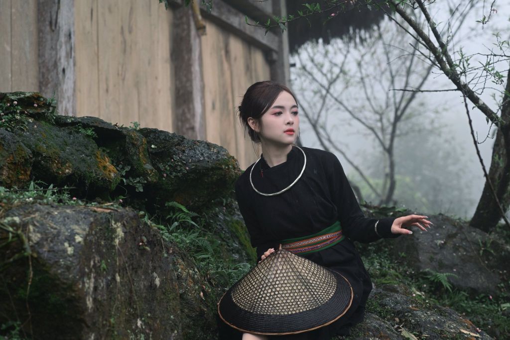 Tiktoker Lộc Ánh Thu: "The Brilliant Pear Blossom" in the Rocky Highlands of Hà Giang - 1